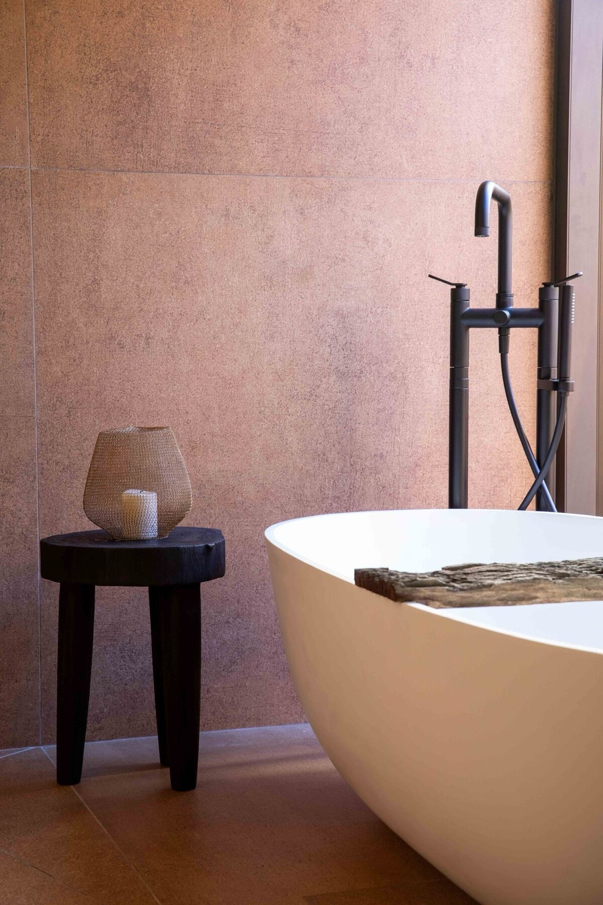 Bathing, unhurried
